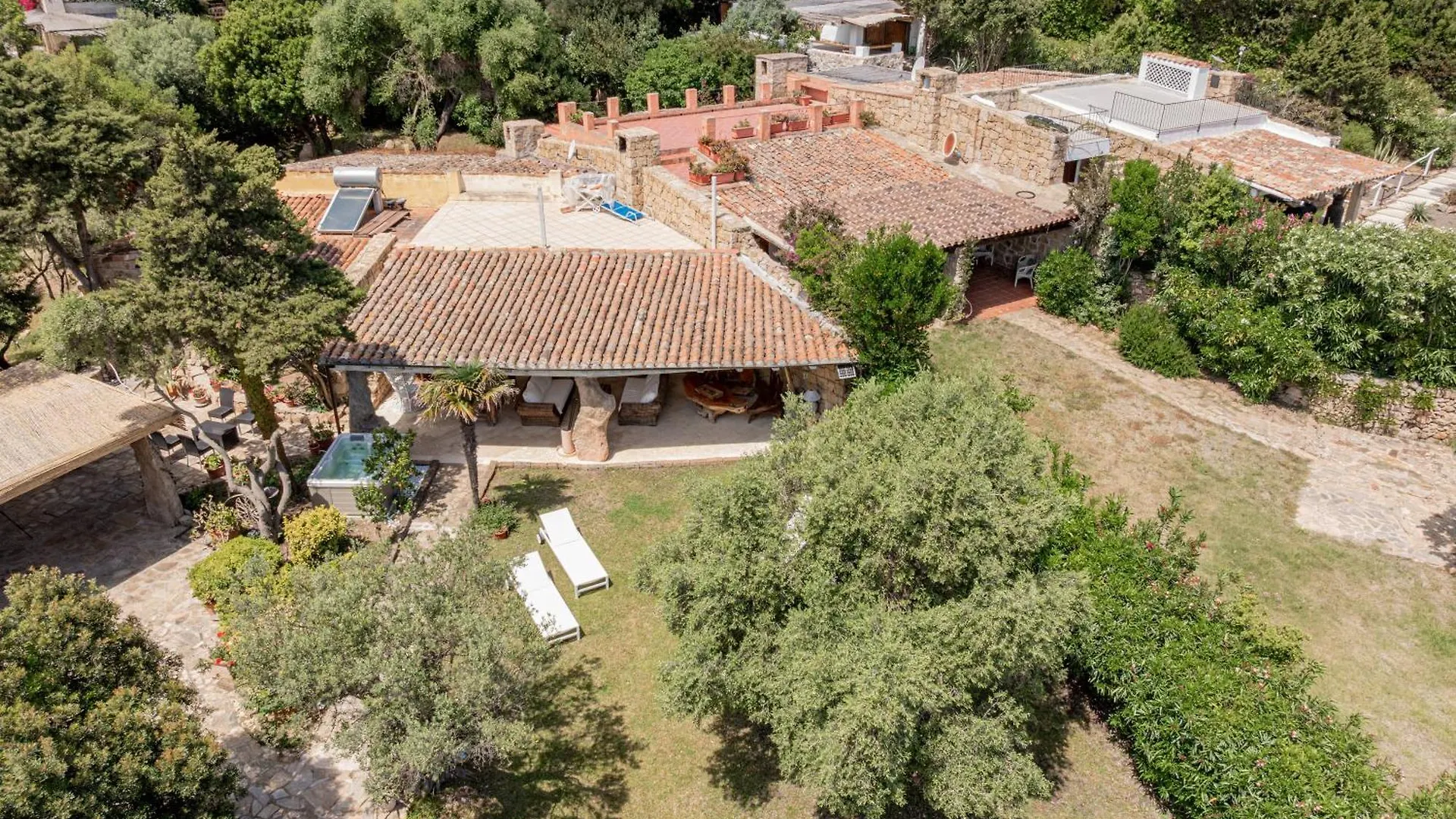 Villa Di Lusso Porto Cervo PantogiaCon Giardino Olaszország